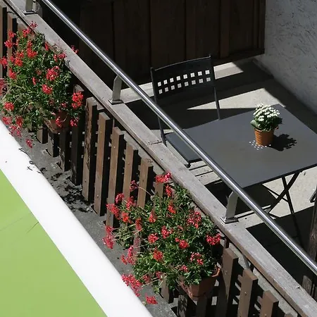 Le Dahu Hotel 2*