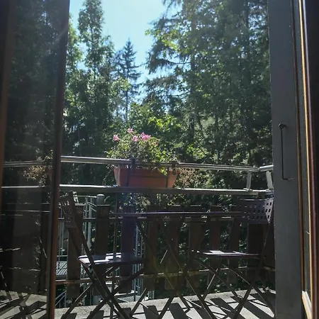 Le Dahu Hotel 2*