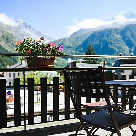 Le Dahu Hotel 2*